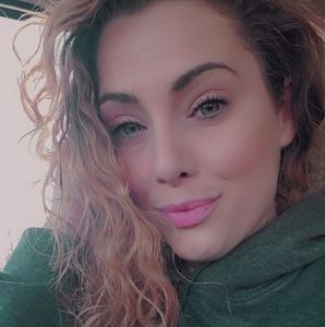 Meet your Posher, Tina